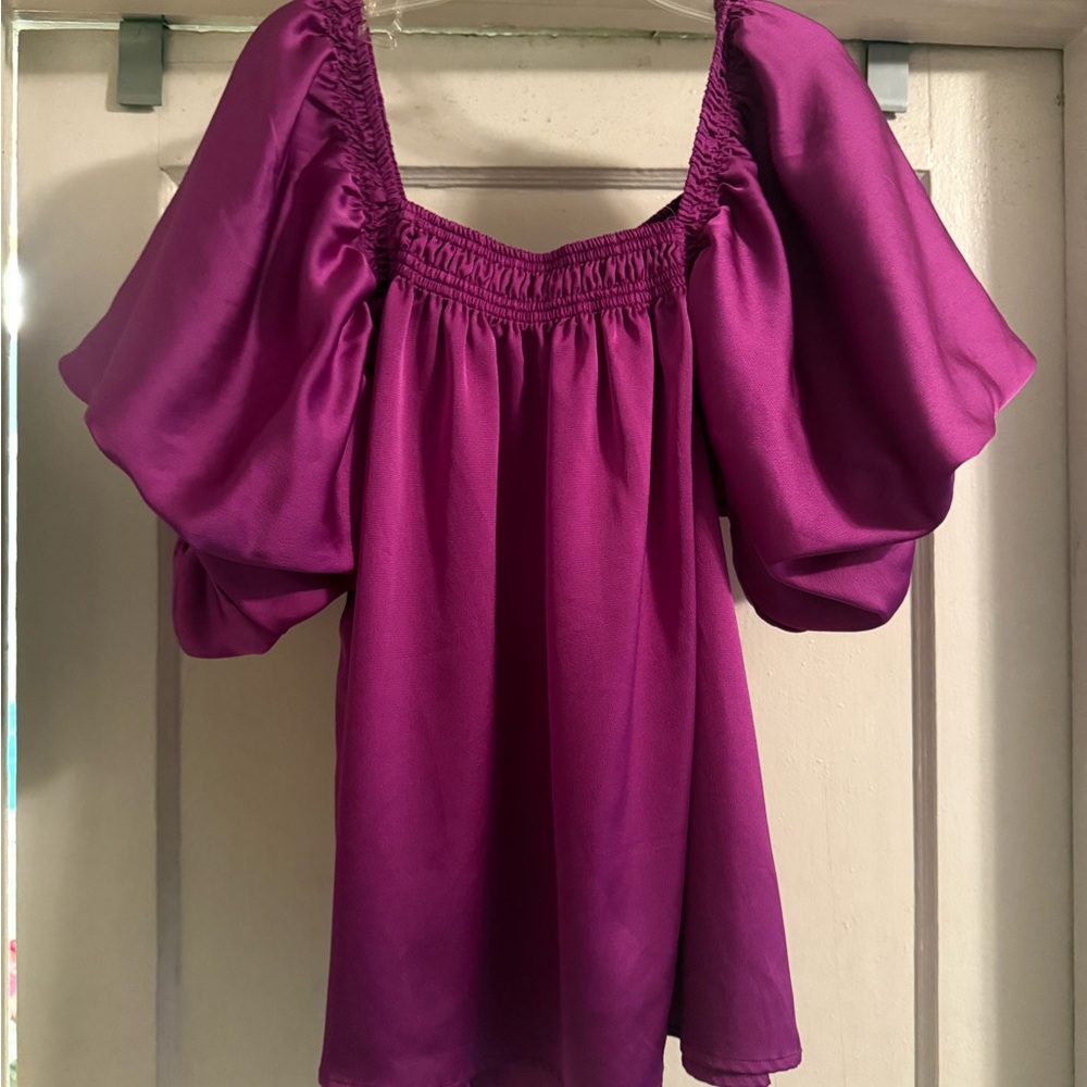 Entro Puff Sleeve Top in Magenta